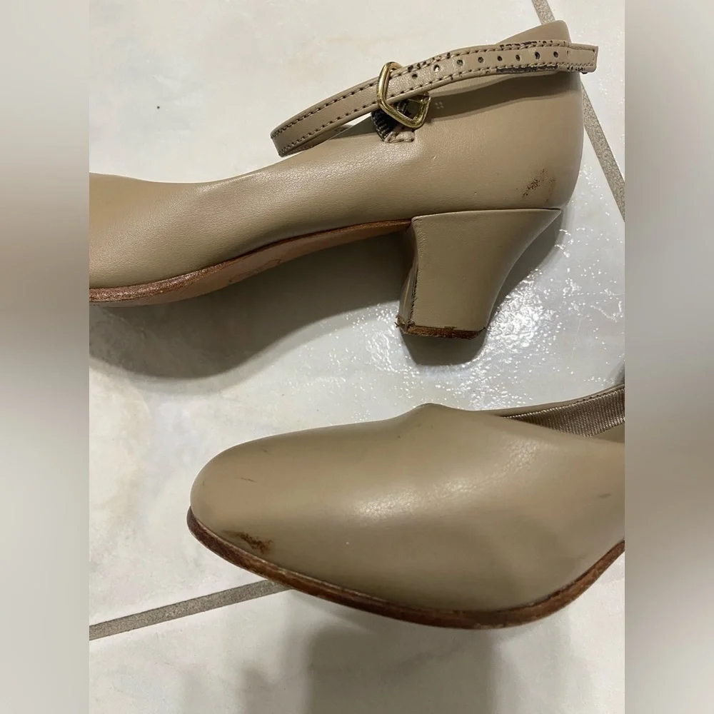 Leo’s Tap/jazz Tan Women's Shoes size 7